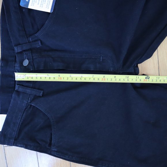 NWT Wrangler Rustler Black Straight Leg Jeans, Size 30 - Picture 14 of 15